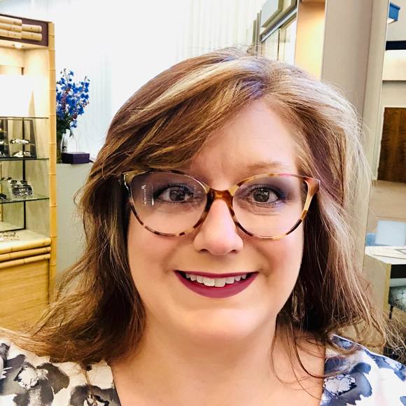 Meet your Posher, Cindy - Picture 1 of 1